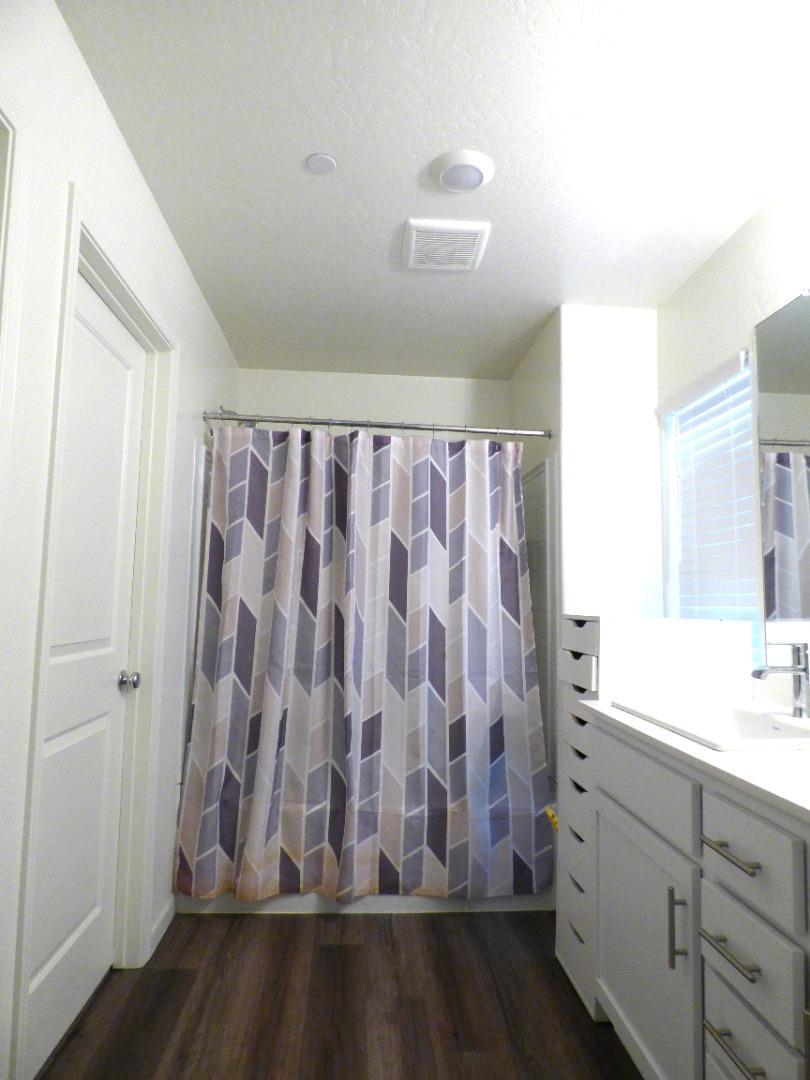 510 Perkins Rd, Madera, CA 93637