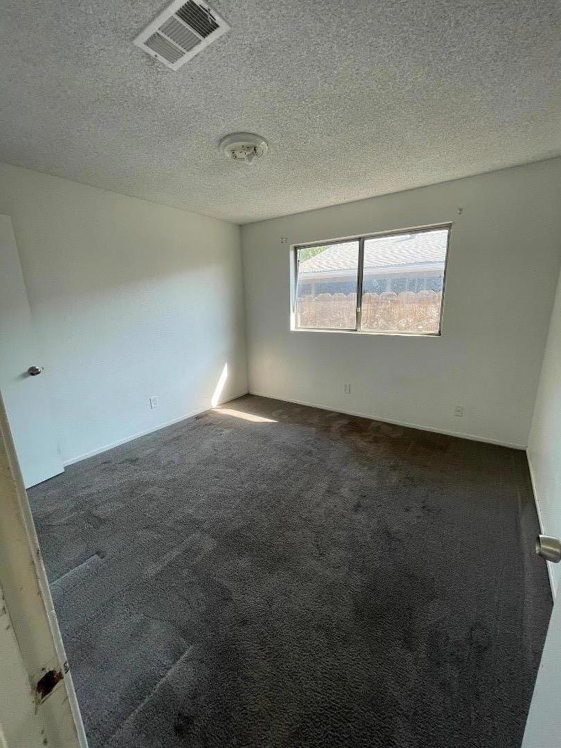 108 Mariposa Ave, Chowchilla, CA 93610