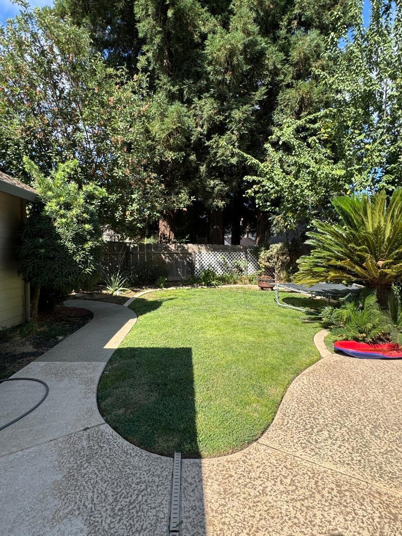 1703 Monte Grosso Dr, Merced, CA 95340