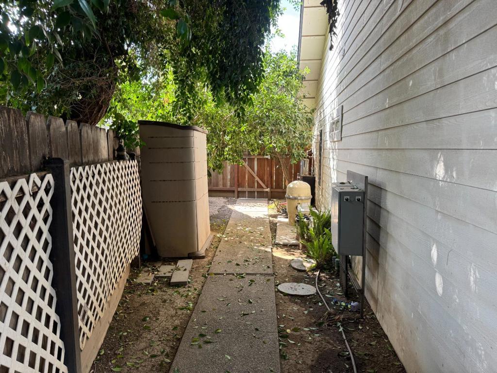 1703 Monte Grosso Dr, Merced, CA 95340