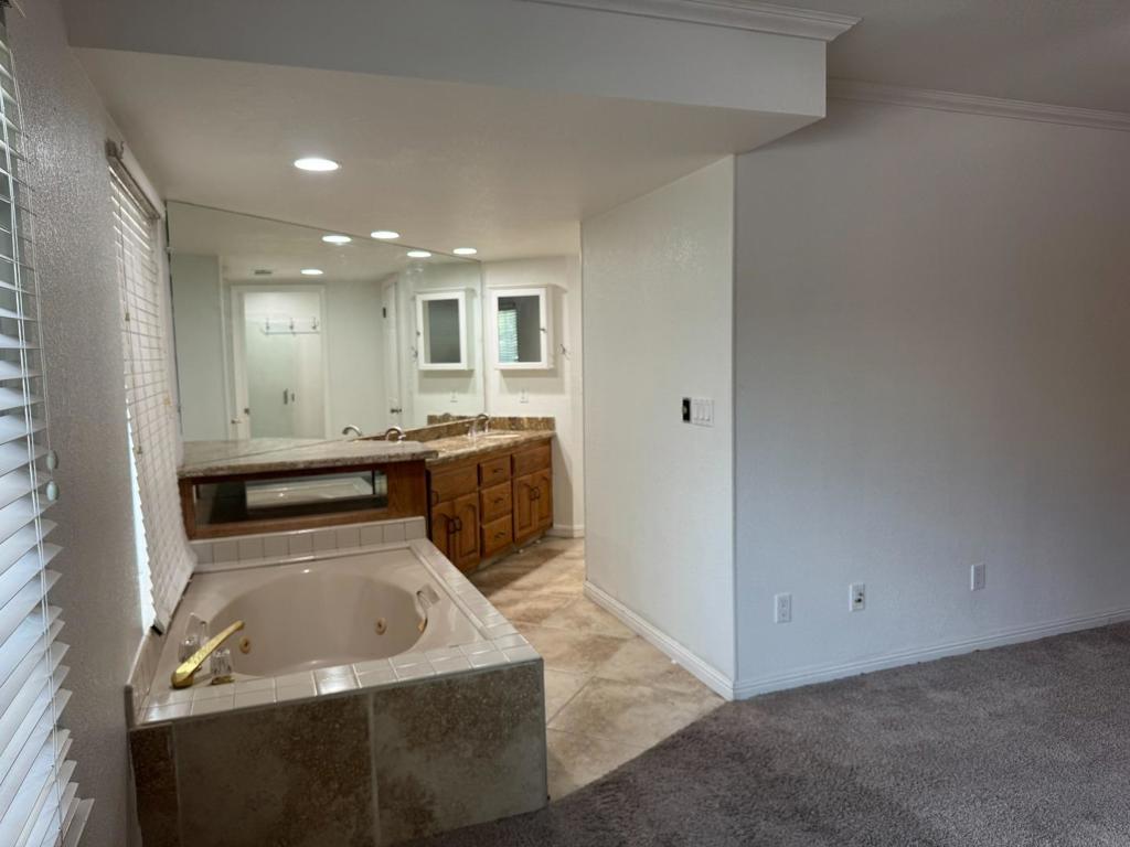 1703 Monte Grosso Dr, Merced, CA 95340