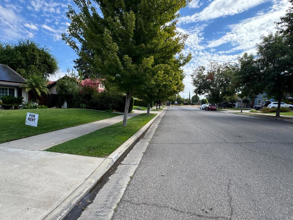 1703 Monte Grosso Dr, Merced, CA 95340