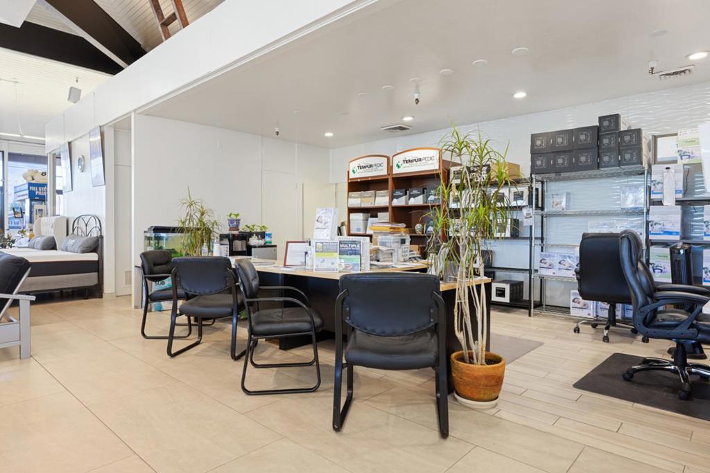 1120 Mchenry Ave, Modesto, CA 95350