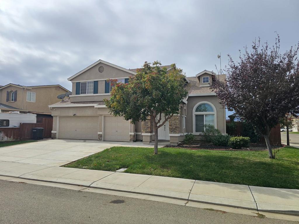 13721 Santa Lucia Dr, Gustine, CA 95322