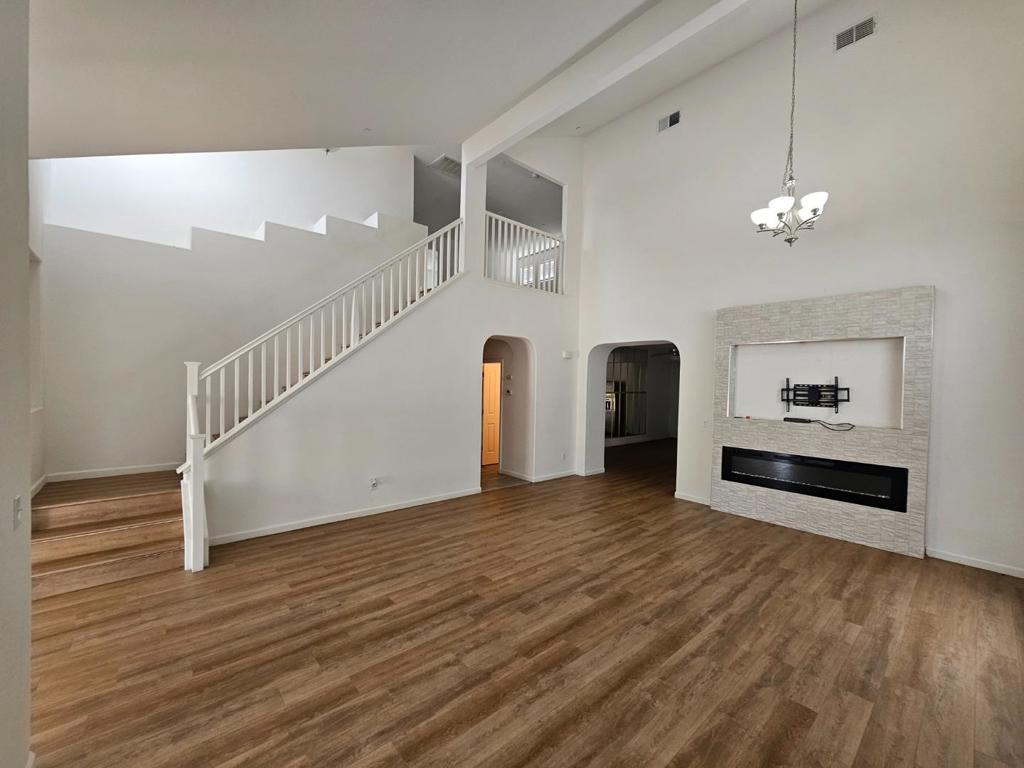 13721 Santa Lucia Dr, Gustine, CA 95322