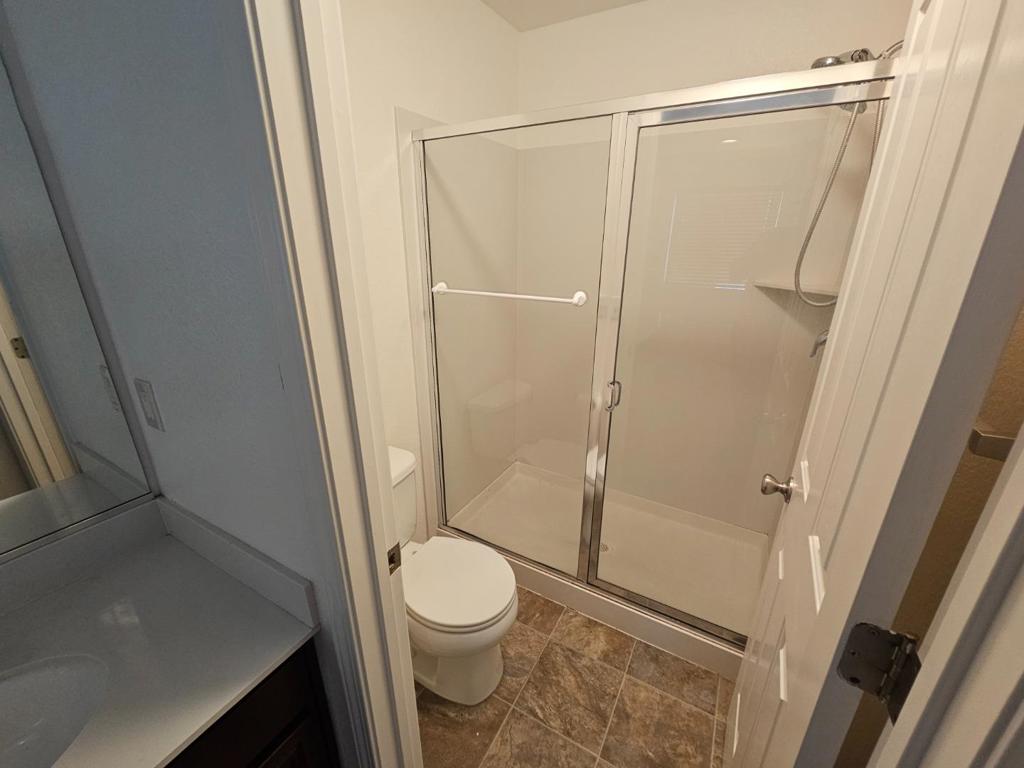 13721 Santa Lucia Dr, Gustine, CA 95322