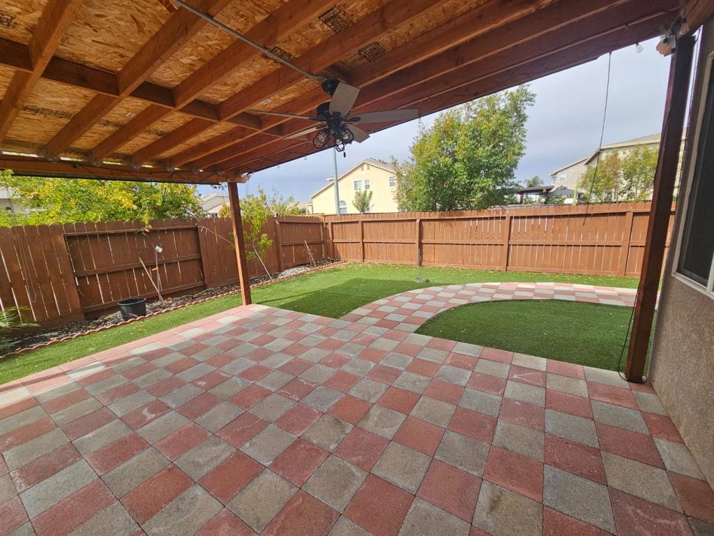 13721 Santa Lucia Dr, Gustine, CA 95322