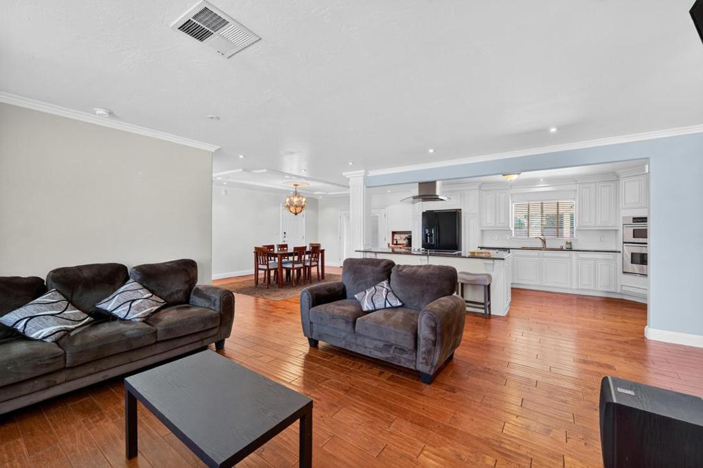 1110 California Ave, Dos Palos, CA 93620