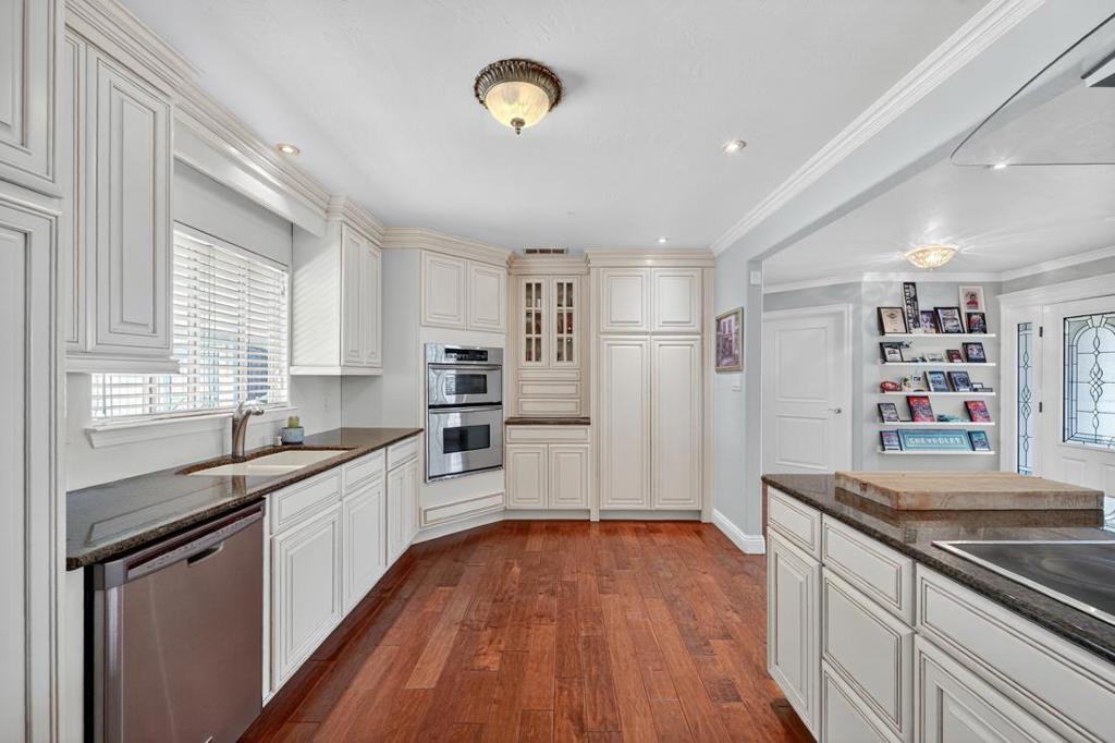 1110 California Ave, Dos Palos, CA 93620