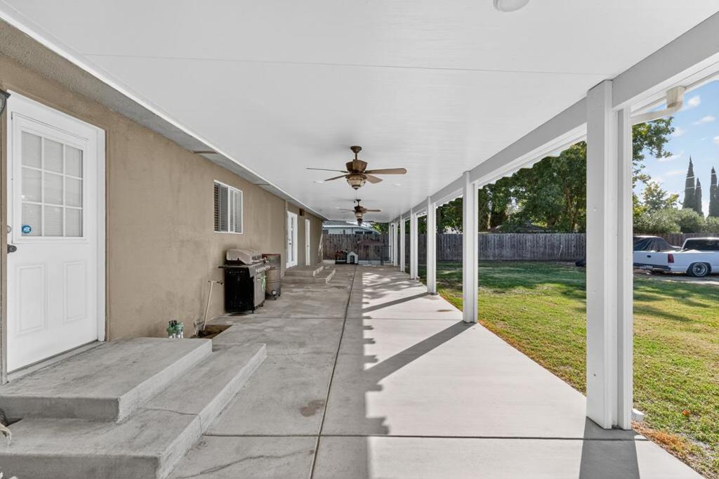 1110 California Ave, Dos Palos, CA 93620