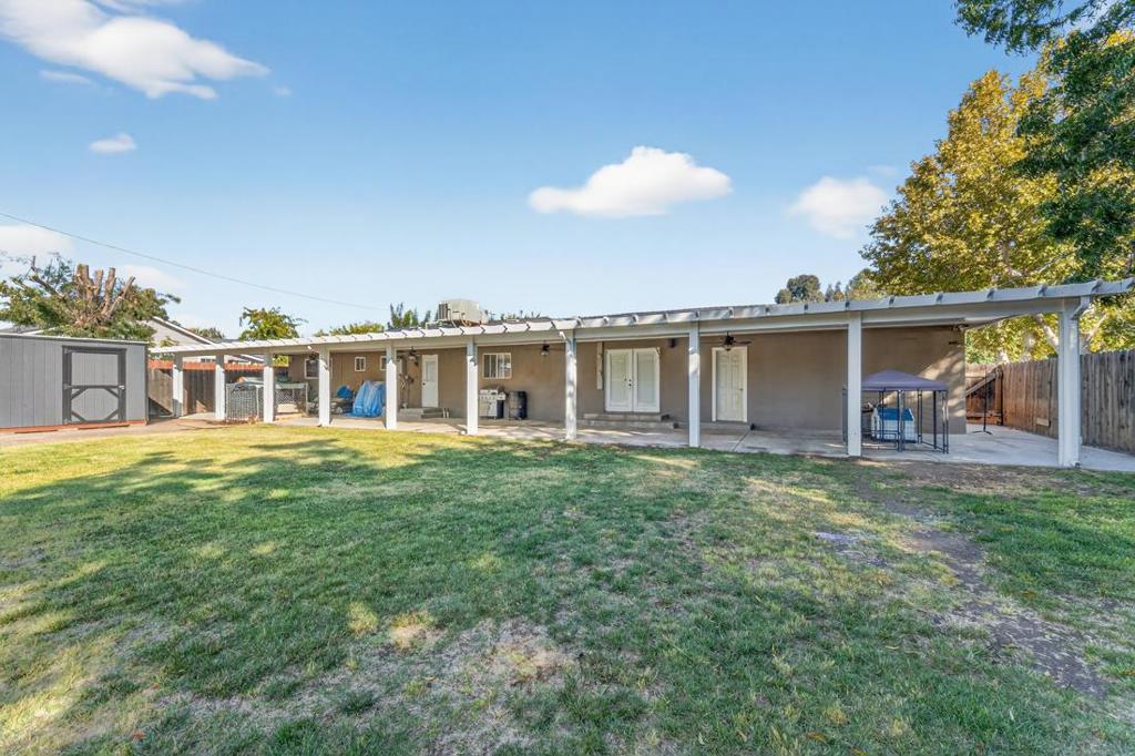 1110 California Ave, Dos Palos, CA 93620