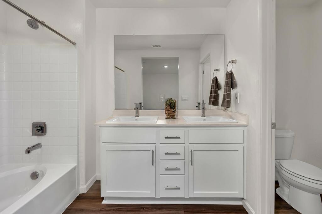 408 RICE Way, Los Banos, CA 93635