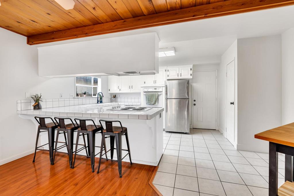 1062 Madison Ave, Los Banos, CA 93635