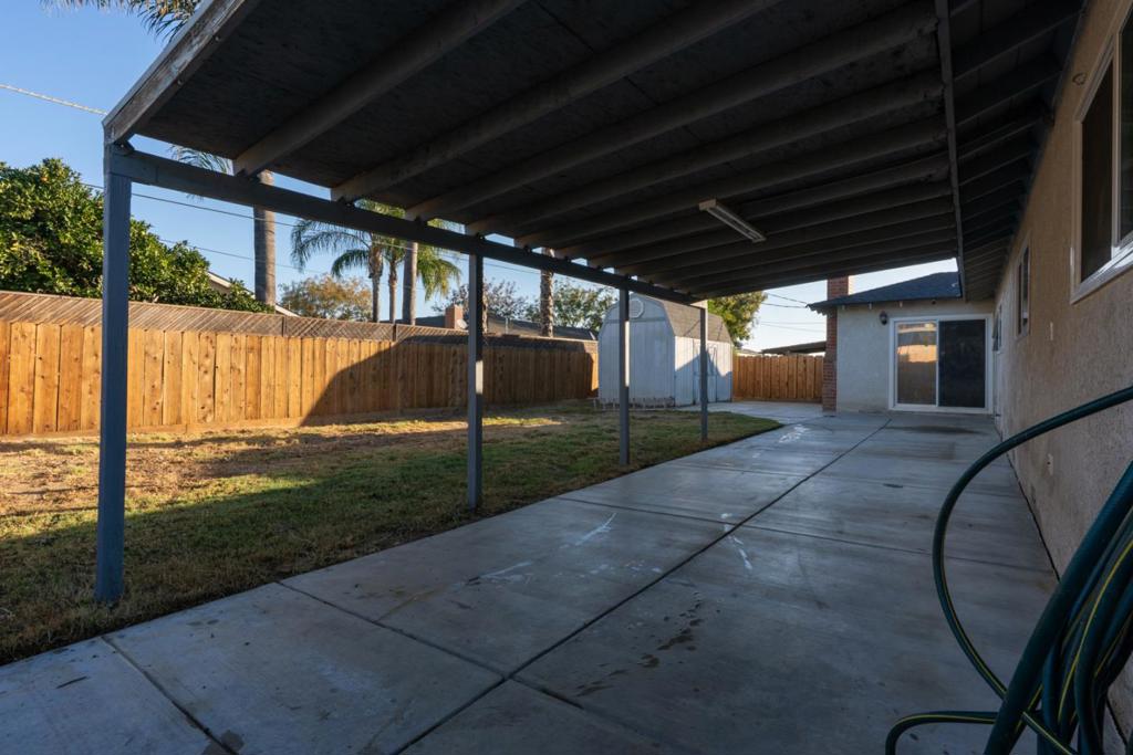 1062 Madison Ave, Los Banos, CA 93635