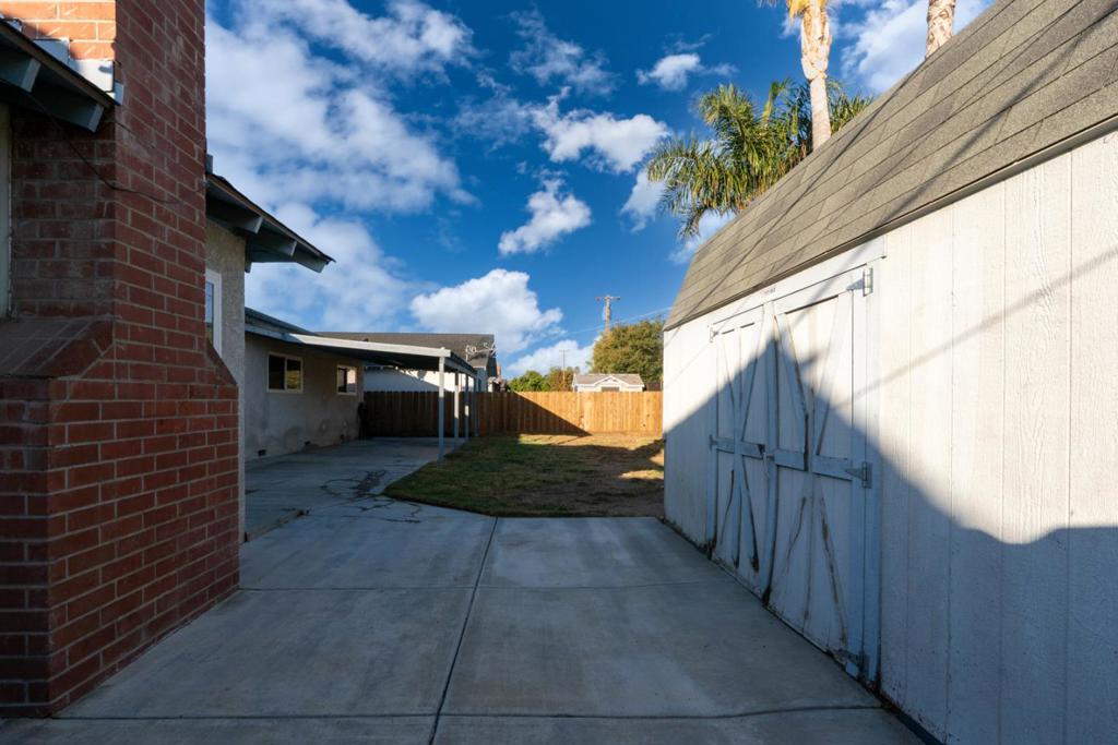 1062 Madison Ave, Los Banos, CA 93635