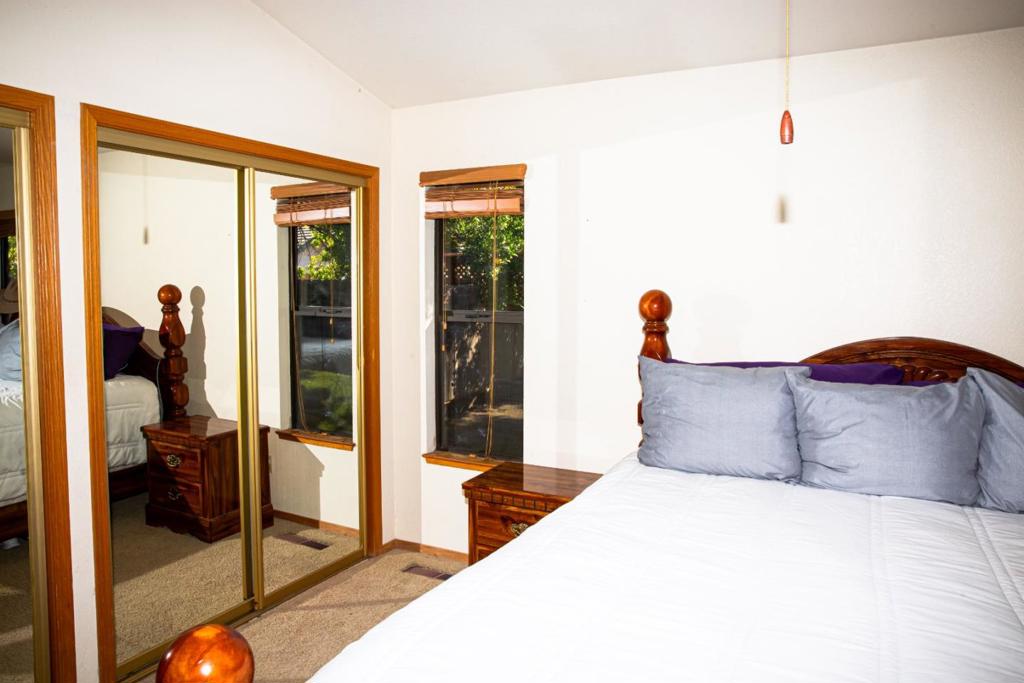 2024 Princeton Ct, Los Banos, CA 93635