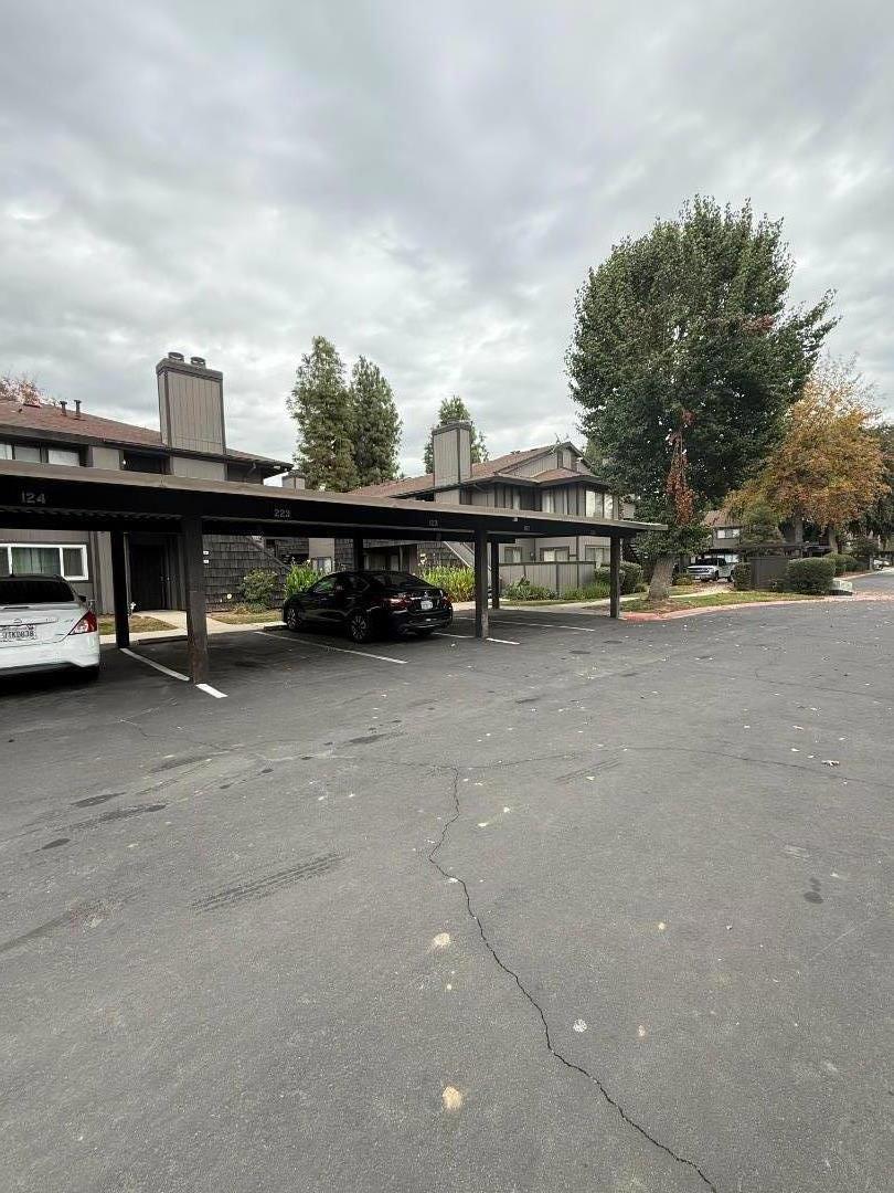 4860 E Lane Ave #104, Fresno, CA 93727