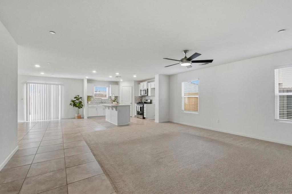 1740 Columbia Dr, Los Banos, CA 93635