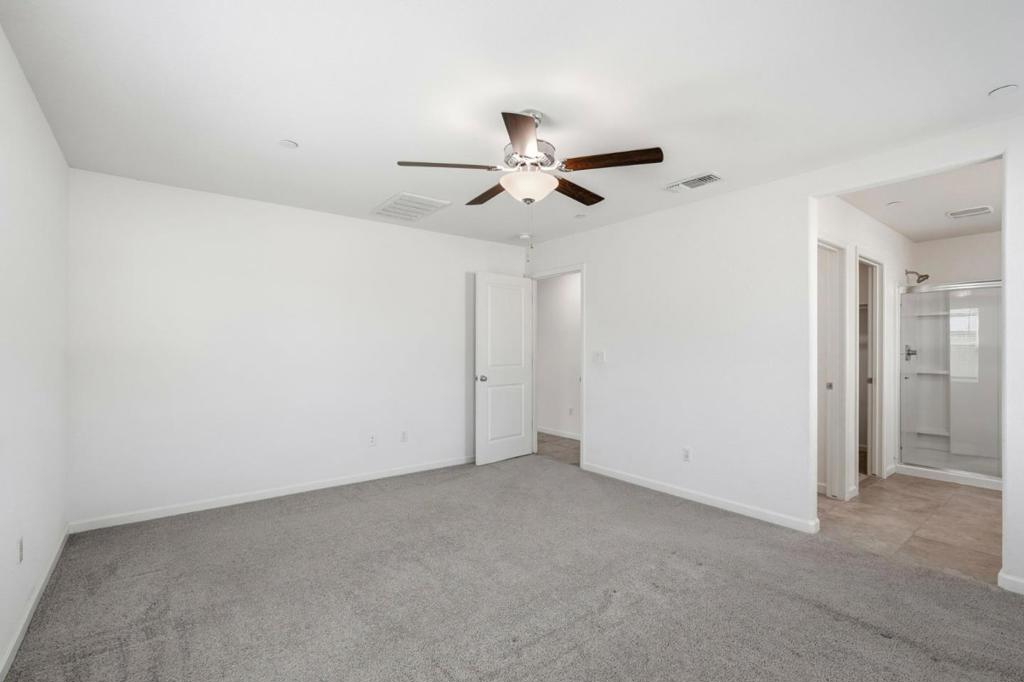 1740 Columbia Dr, Los Banos, CA 93635