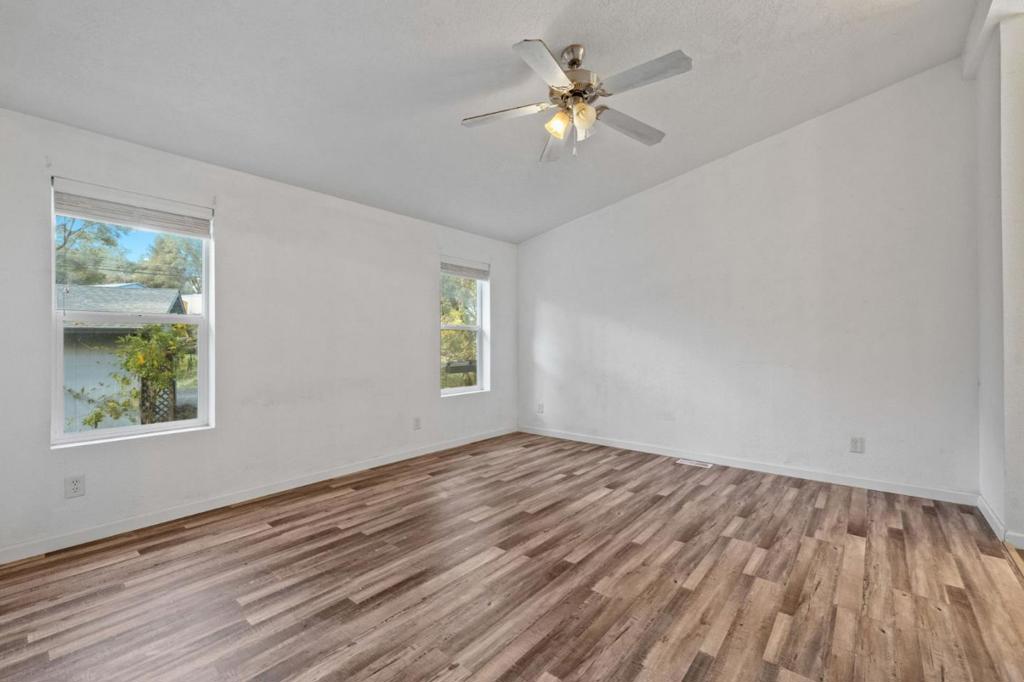 19307 Ferretti Rd, Groveland, CA 95321