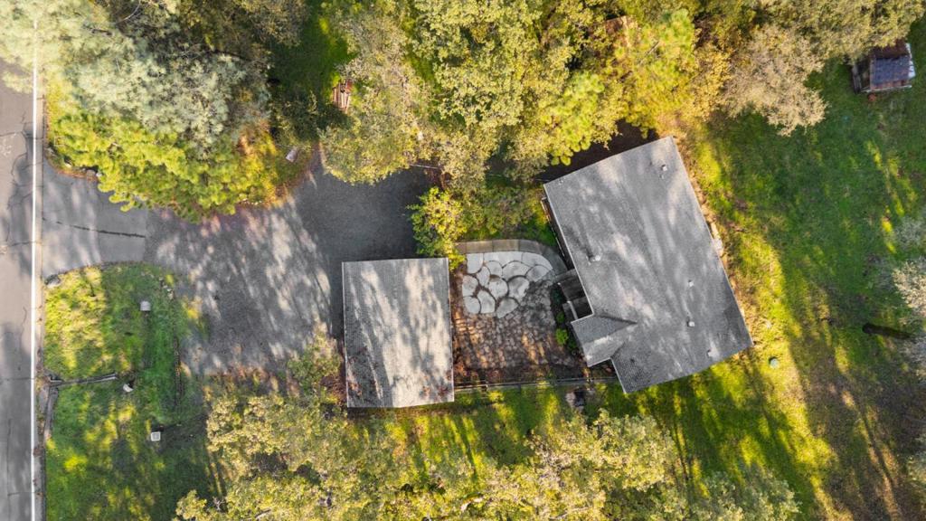 19307 Ferretti Rd, Groveland, CA 95321