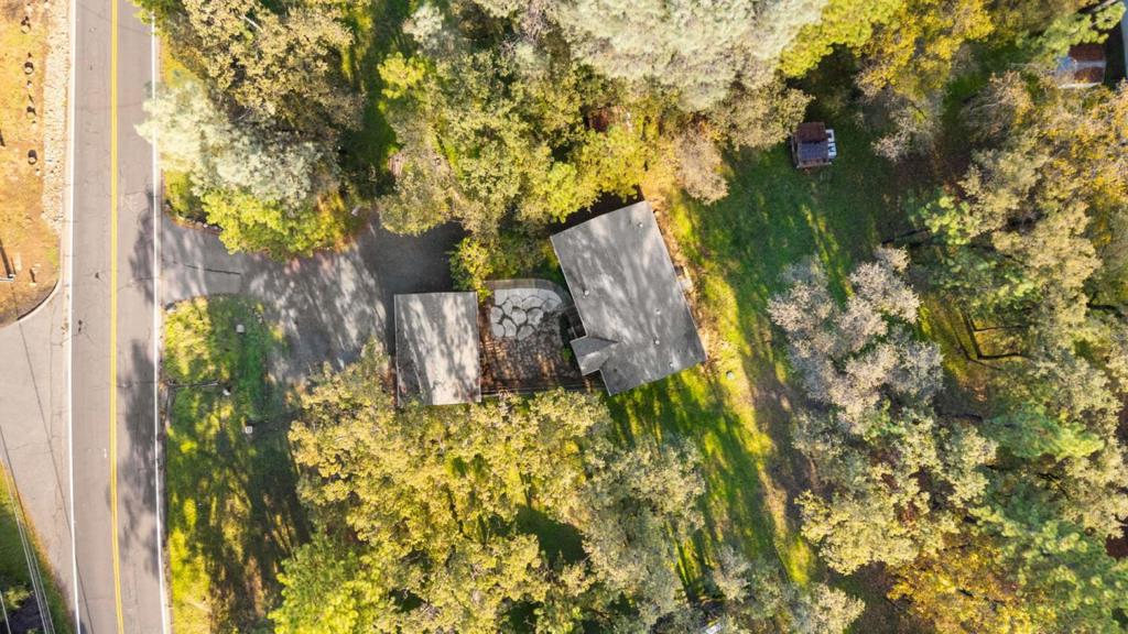 19307 Ferretti Rd, Groveland, CA 95321