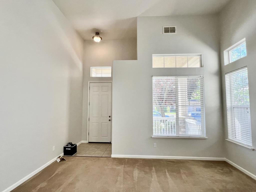 2364 River Rock Dr, Merced, CA 95340