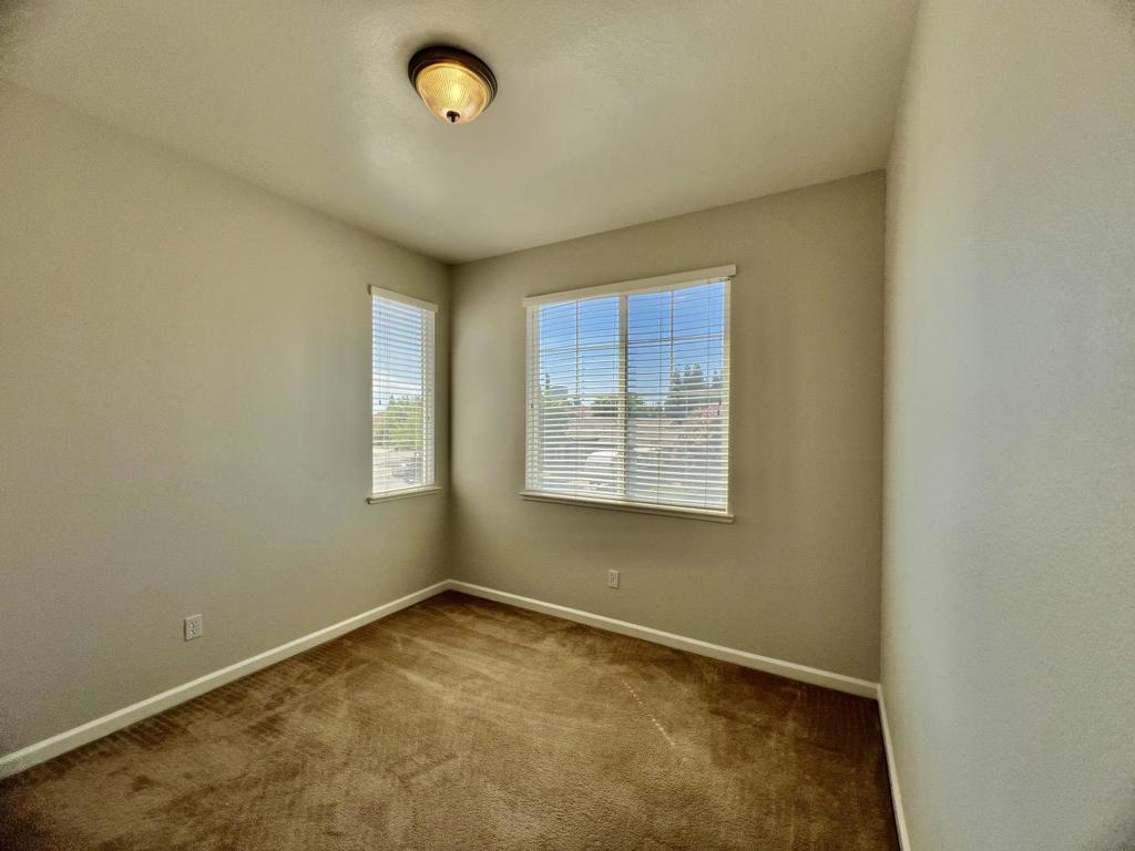 2364 River Rock Dr, Merced, CA 95340