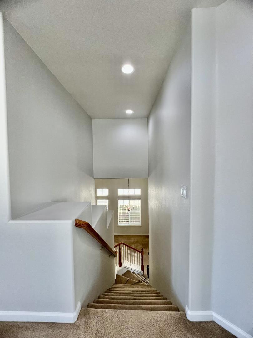 2364 River Rock Dr, Merced, CA 95340