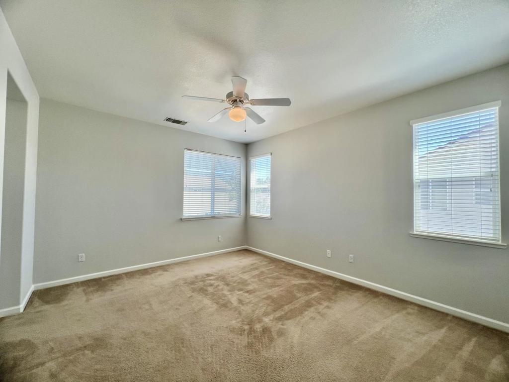 2364 River Rock Dr, Merced, CA 95340