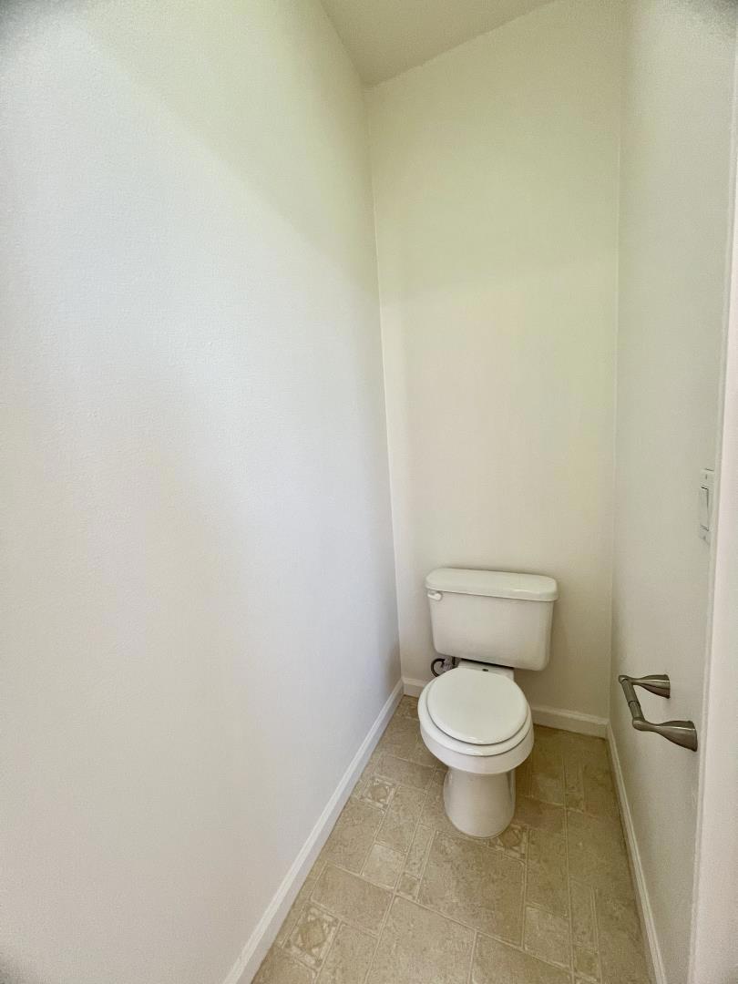 2364 River Rock Dr, Merced, CA 95340