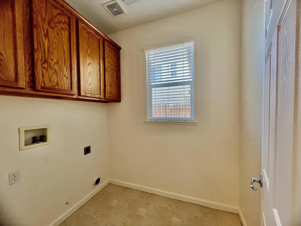 2364 River Rock Dr, Merced, CA 95340