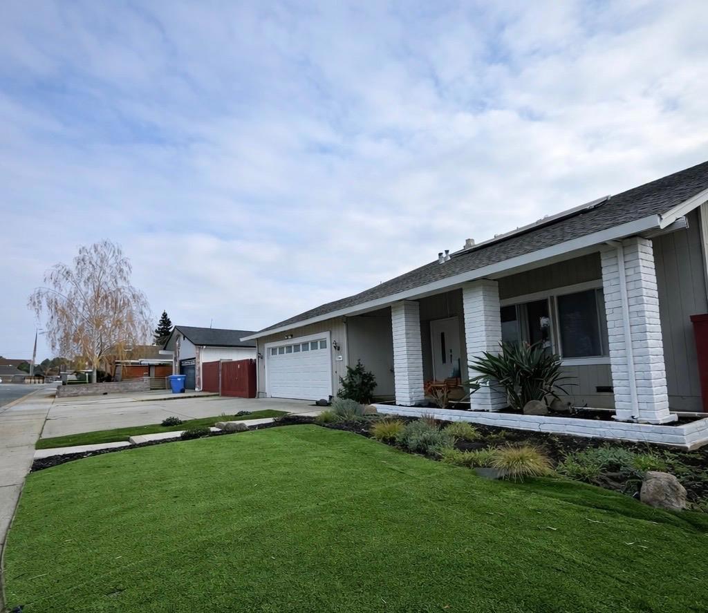 1336 NORTHGATE Dr, Manteca, CA 95336