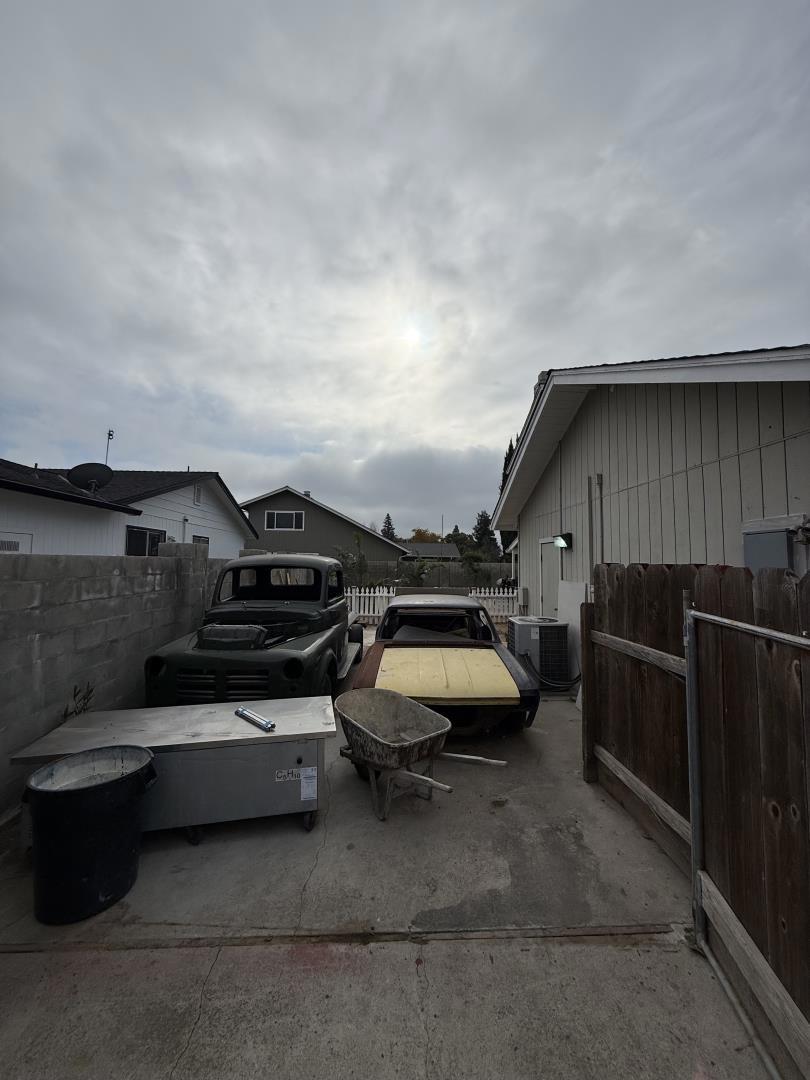 1336 NORTHGATE Dr, Manteca, CA 95336