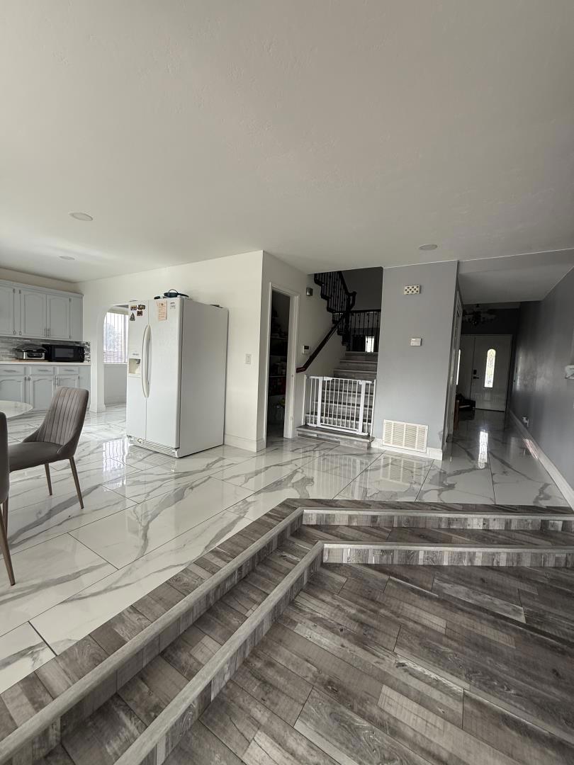 1336 NORTHGATE Dr, Manteca, CA 95336