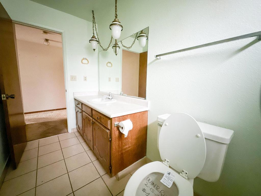 1465 W Tuolumne Rd, Turlock, CA 95382