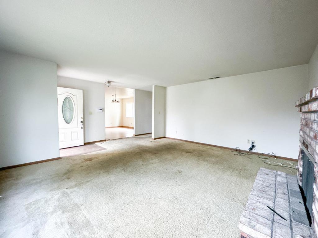 1465 W Tuolumne Rd, Turlock, CA 95382