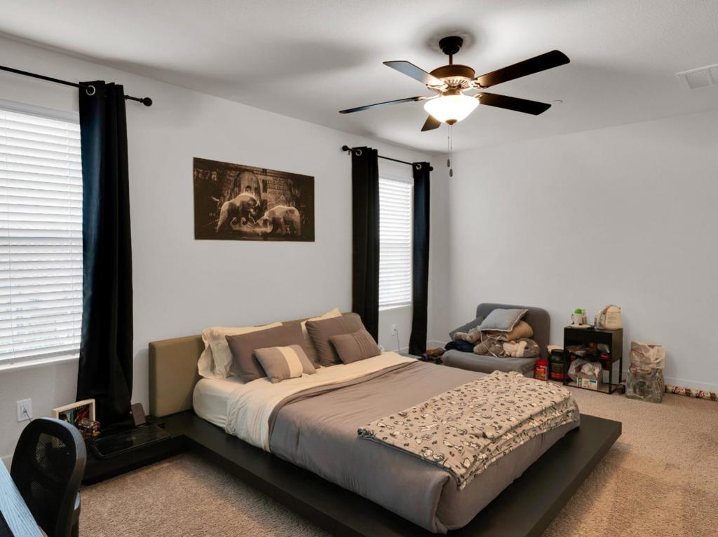 1672 Thistle Ln, Los Banos, CA 93635