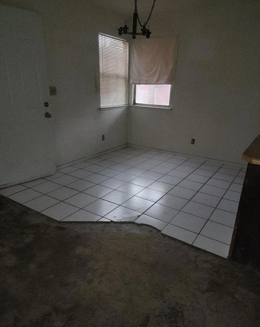 24 Church St, Modesto, CA 95357