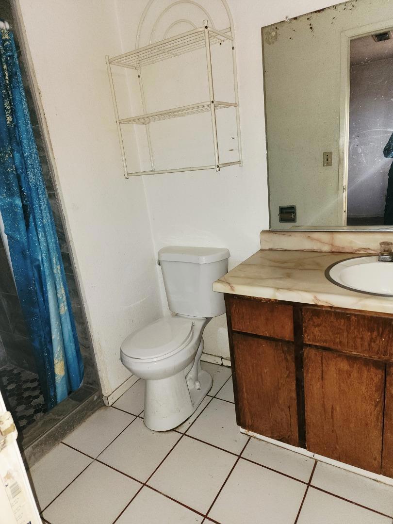 24 Church St, Modesto, CA 95357