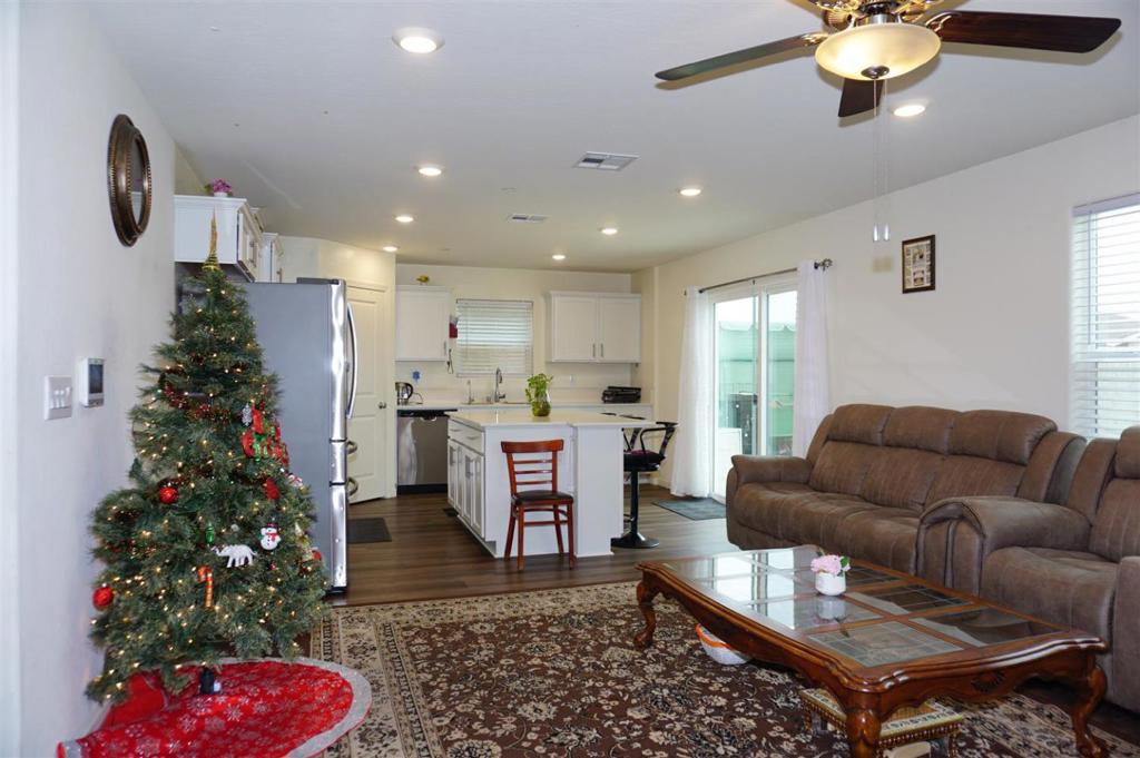 405 Greene Way, Los Banos, CA 93635