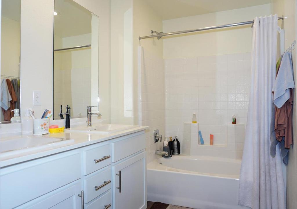 405 Greene Way, Los Banos, CA 93635