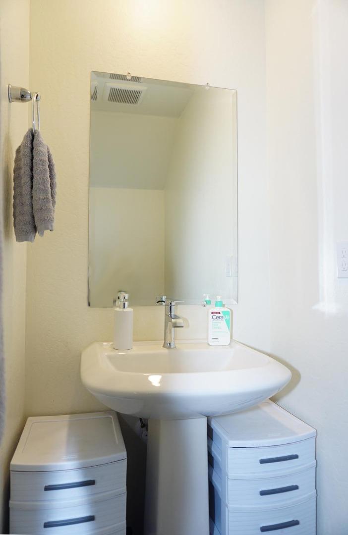 405 Greene Way, Los Banos, CA 93635