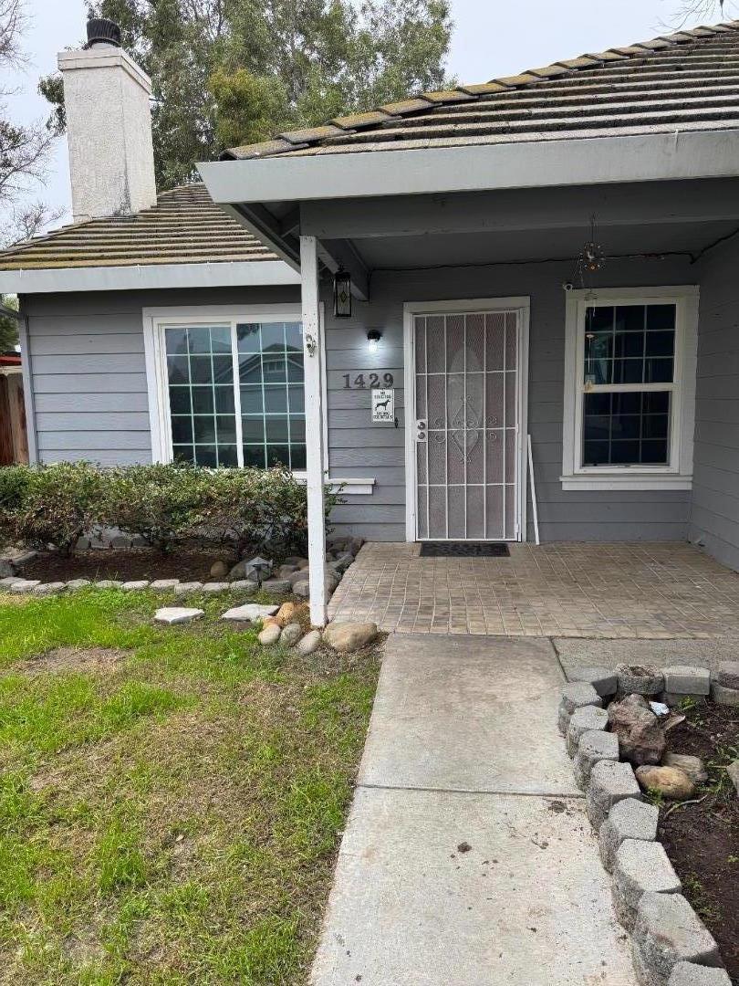 1429 Pintail Cir, Los Banos, CA 93635