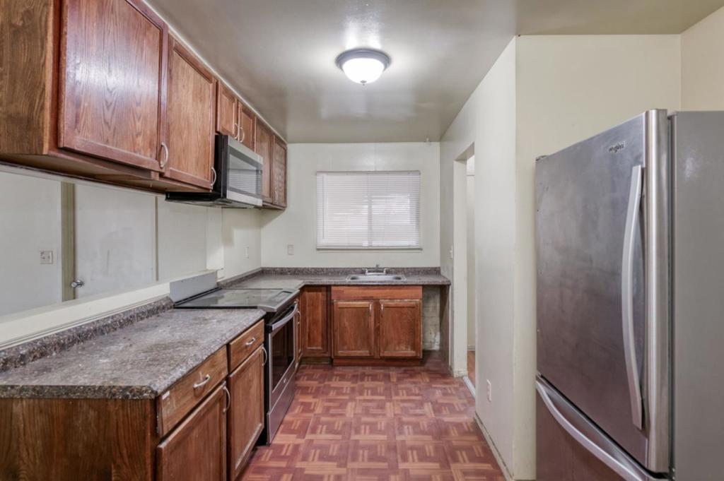 3068 W Fairmont Ave, Fresno, CA 93722