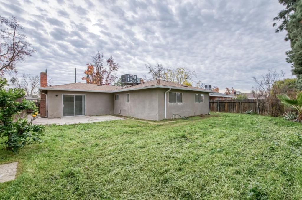 3068 W Fairmont Ave, Fresno, CA 93722