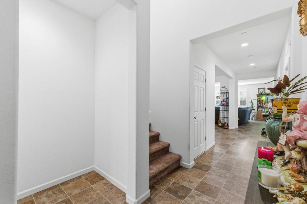 6349 W Acacia Ave, Fresno, CA 93723