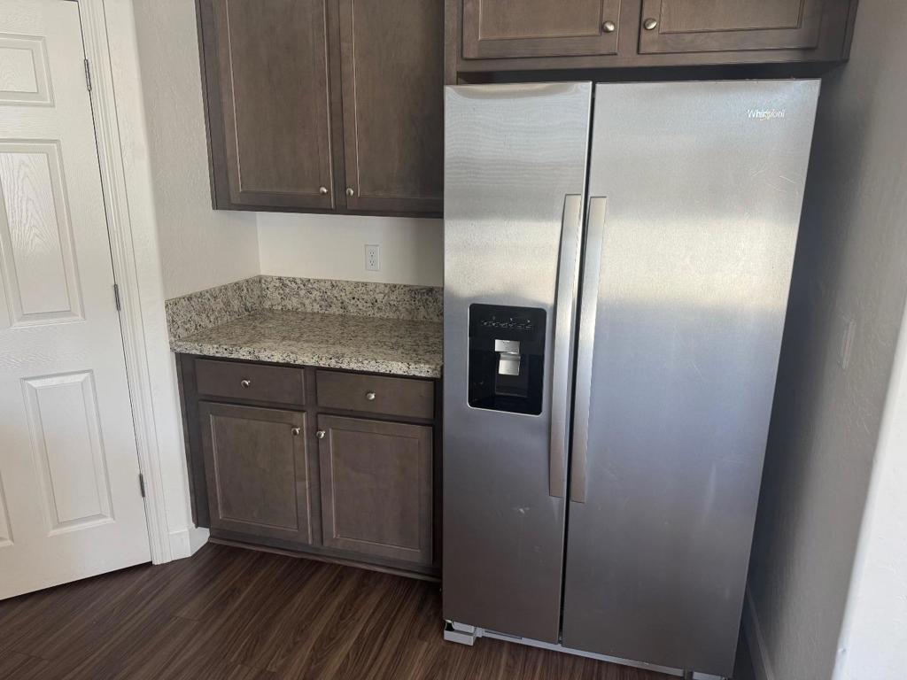 401 Manuel Ct, Los Banos, CA 93635