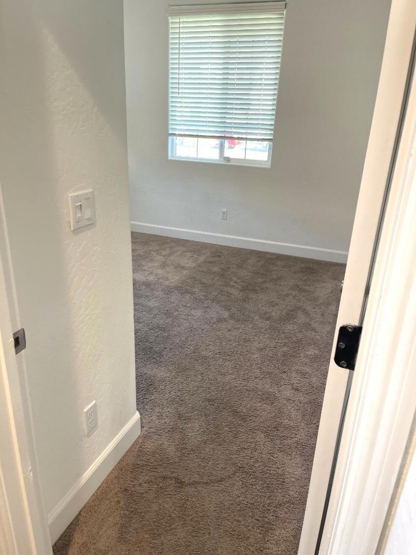 401 Manuel Ct, Los Banos, CA 93635