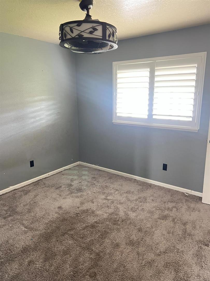 1740 Darby Ln, Ceres, CA 95307